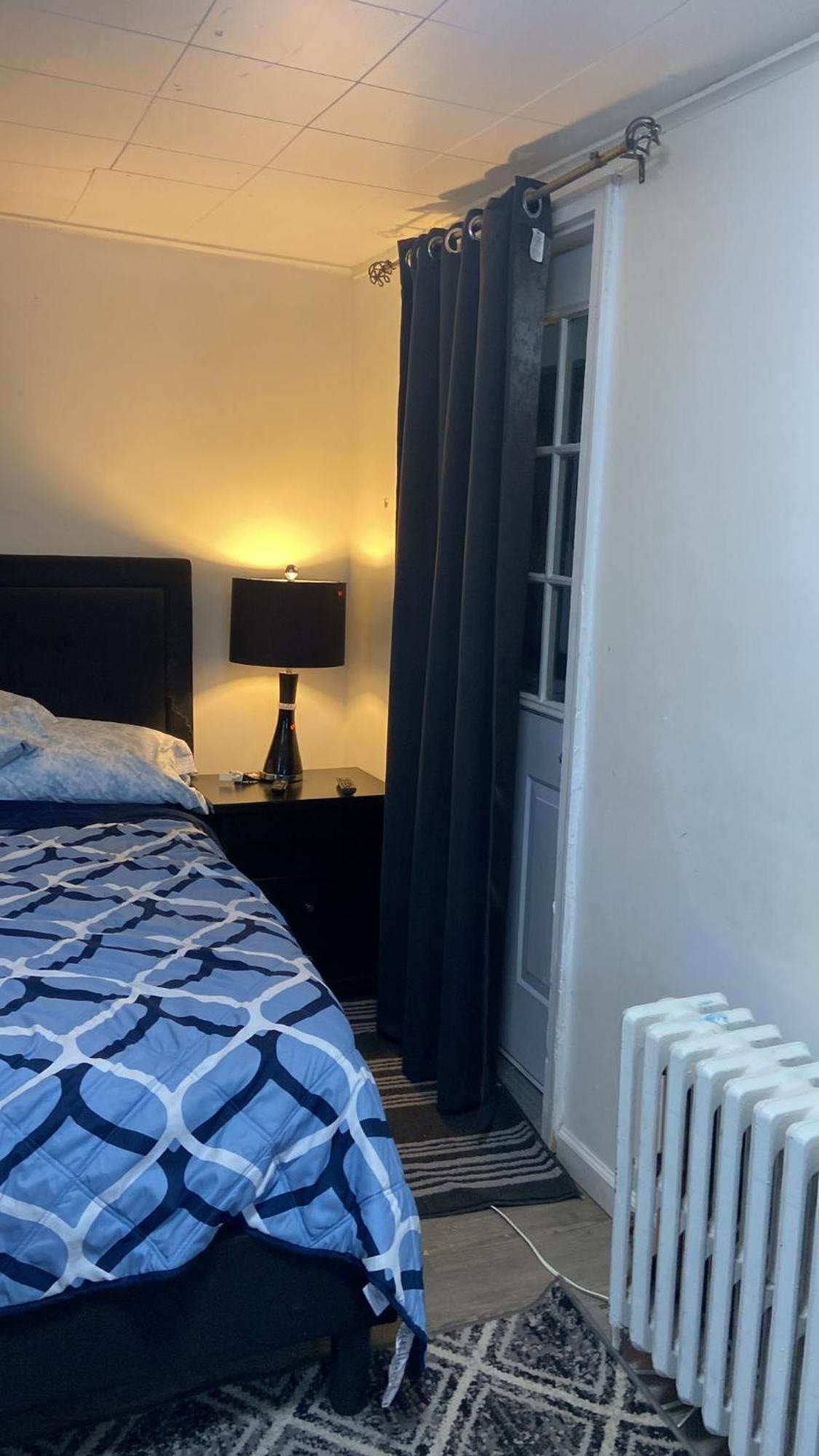 Cozzy Room With Private Entrance And Drive Way New York Bagian luar foto